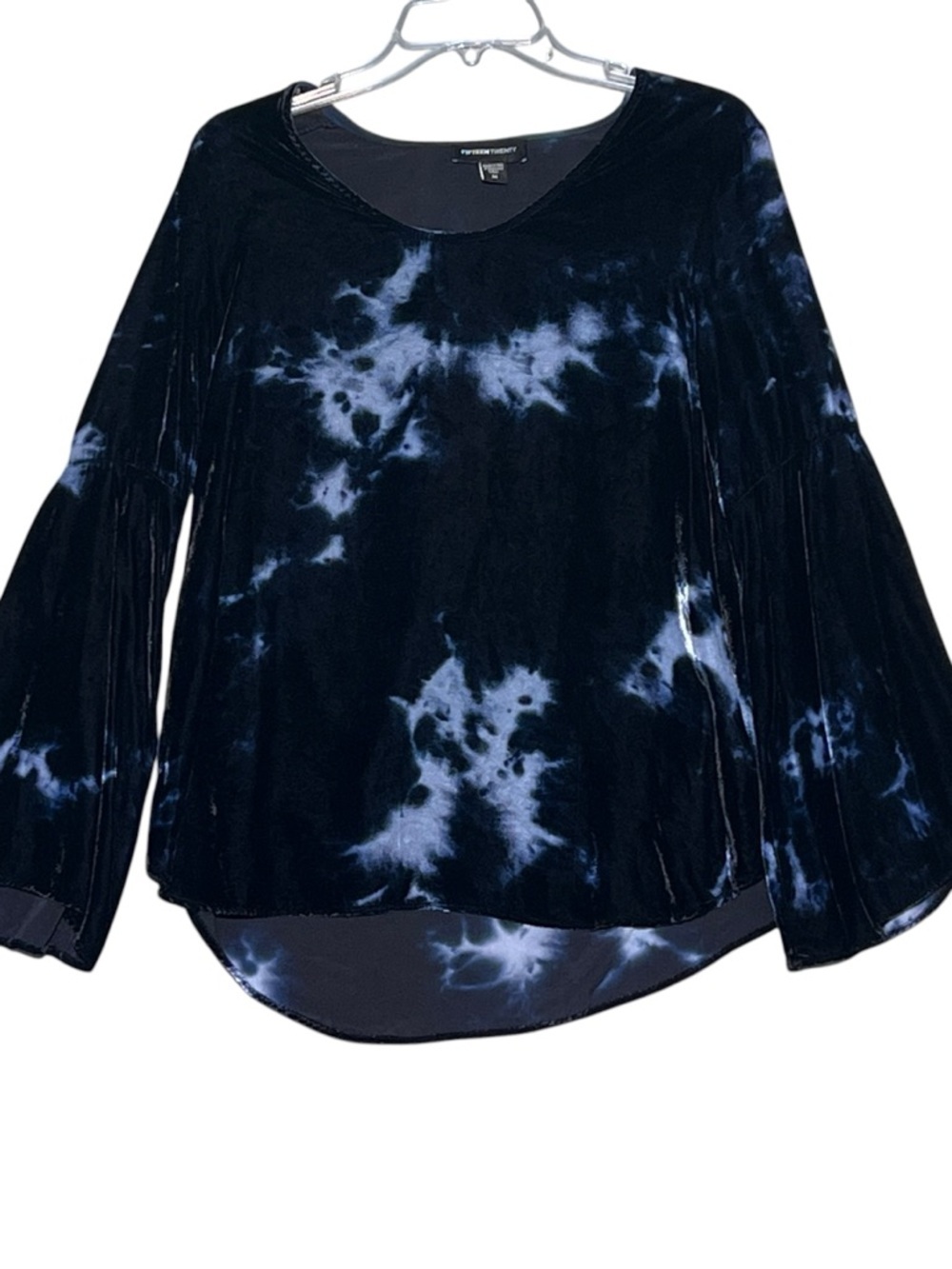 FIFTEEN TWENTY Silk Blend Velvet Tie-Dye Bell Sleeve Tunic Top Blue Medium - Picture 2 of 10